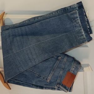 Lucky Brand 90s Loose High Rise Crop Blue Jeans 8/29